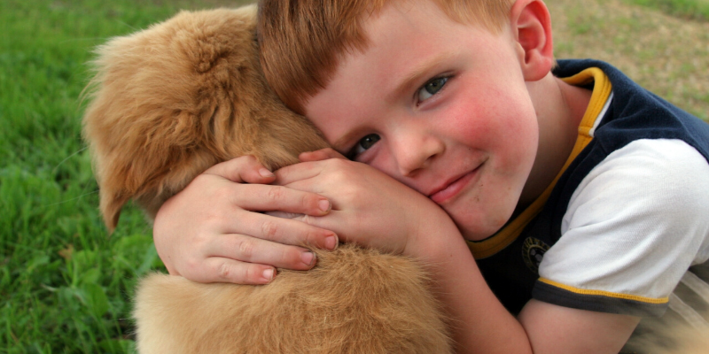 Five reasons children should grow up with dogs (or cats)